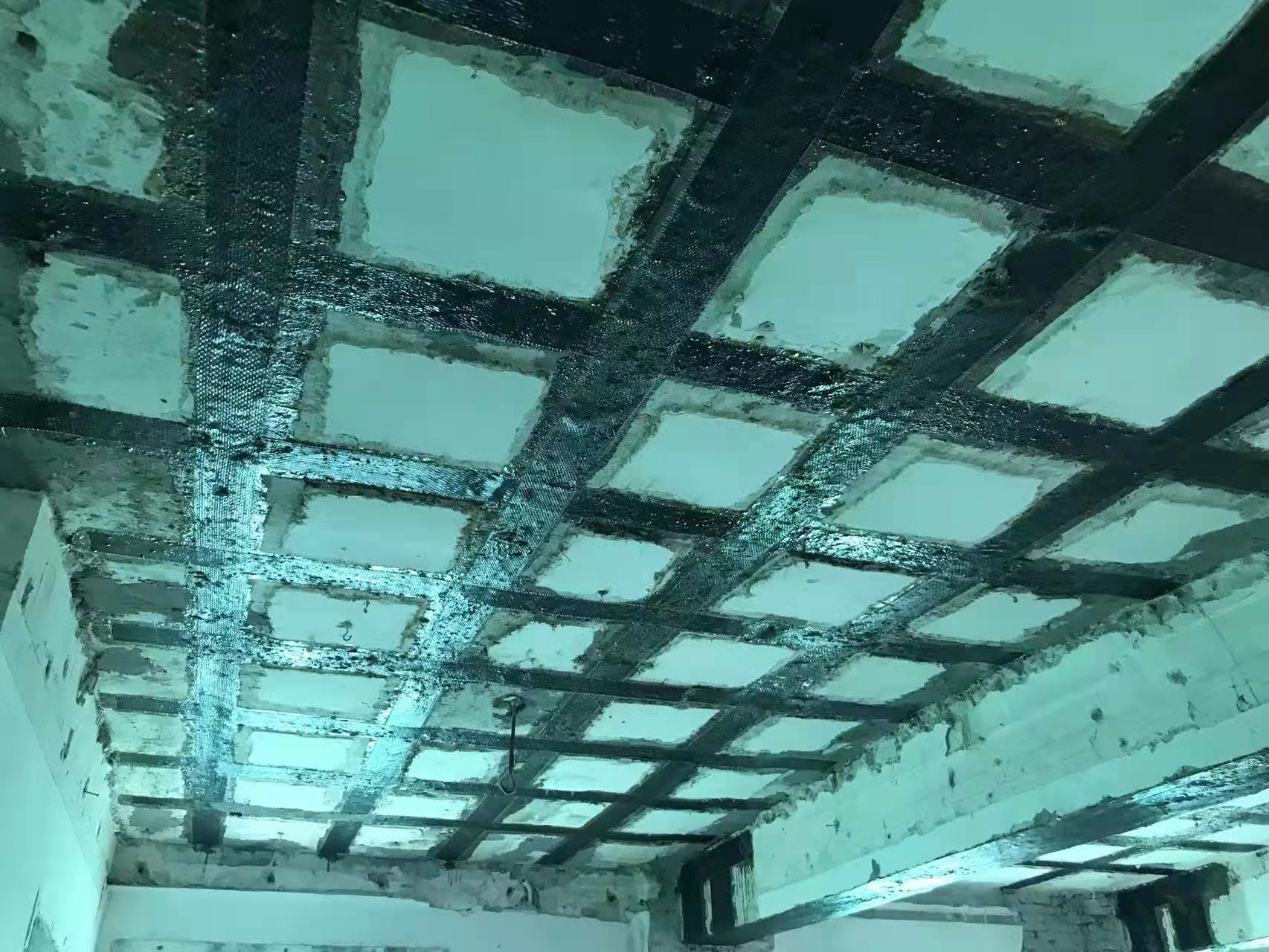 嘉陵粘碳纤维布施工工艺